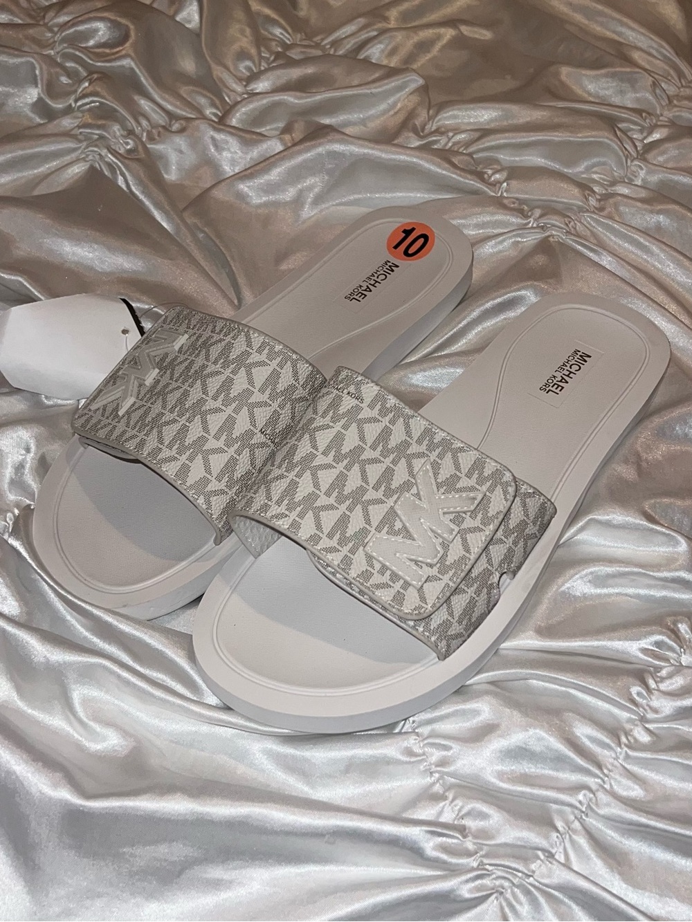 Michael Kors vanilla logo slides